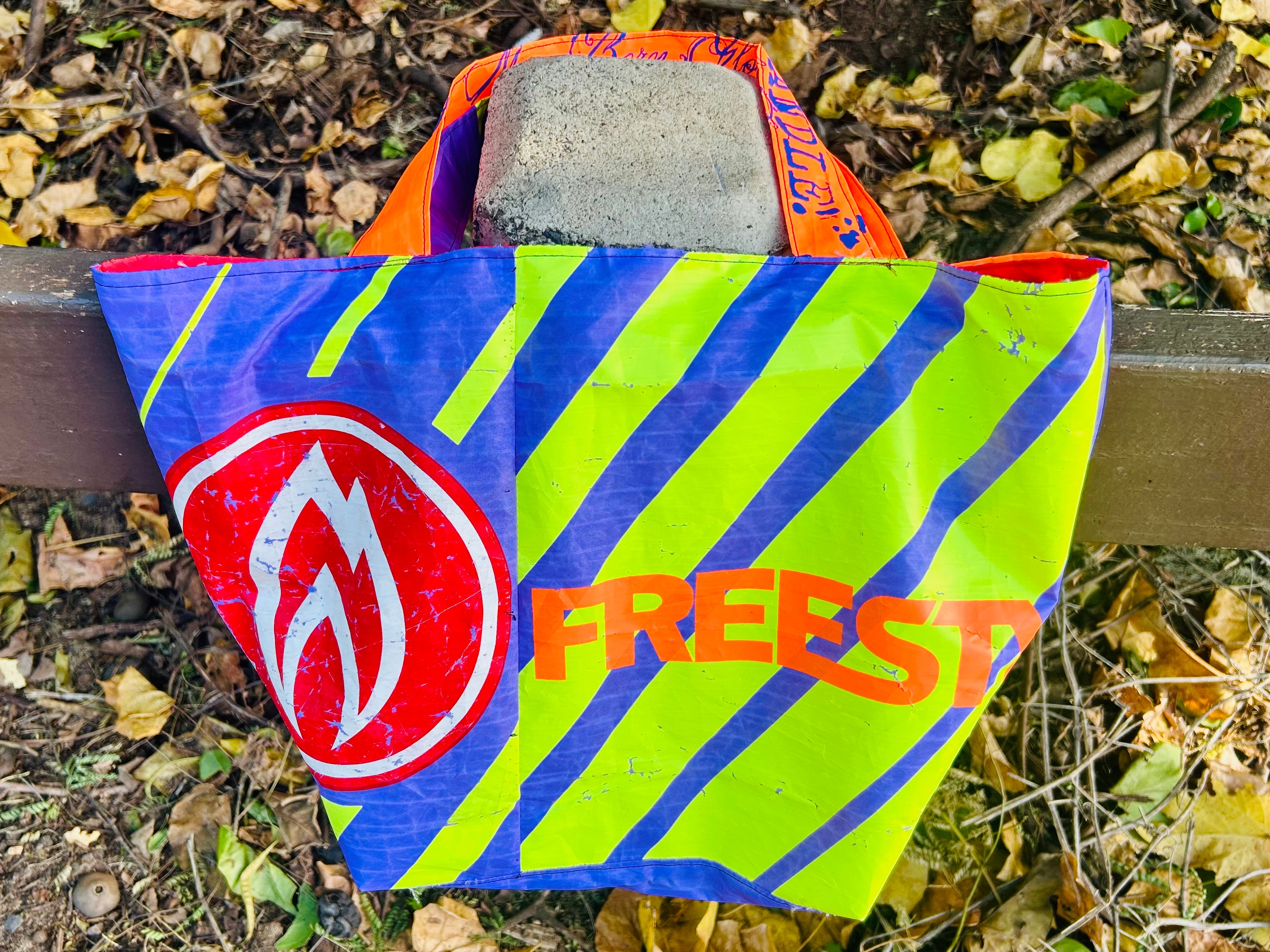 Hot Sails Maui Tote Bag